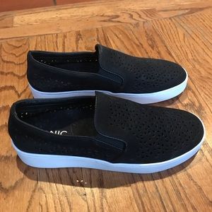 Vionic Splendid Midi Perf slip-on sneakers